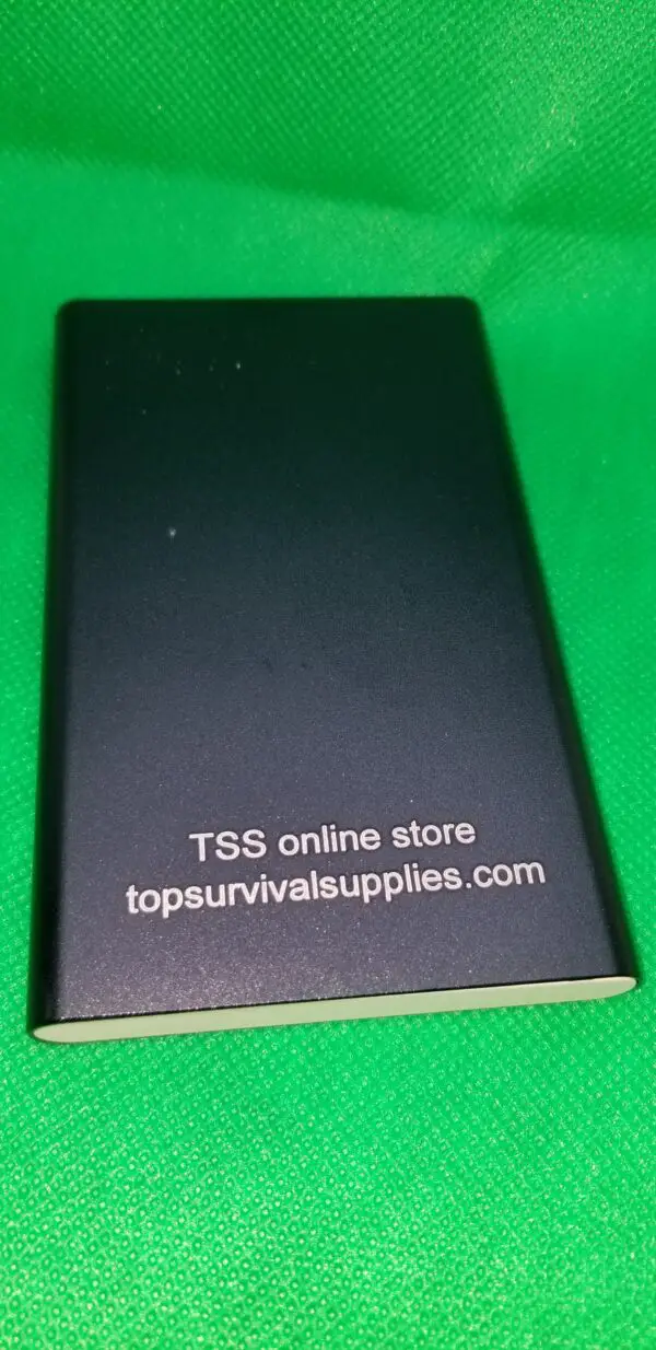 Ultra Slim 8800 MAH Portable Power Bank - Image 4