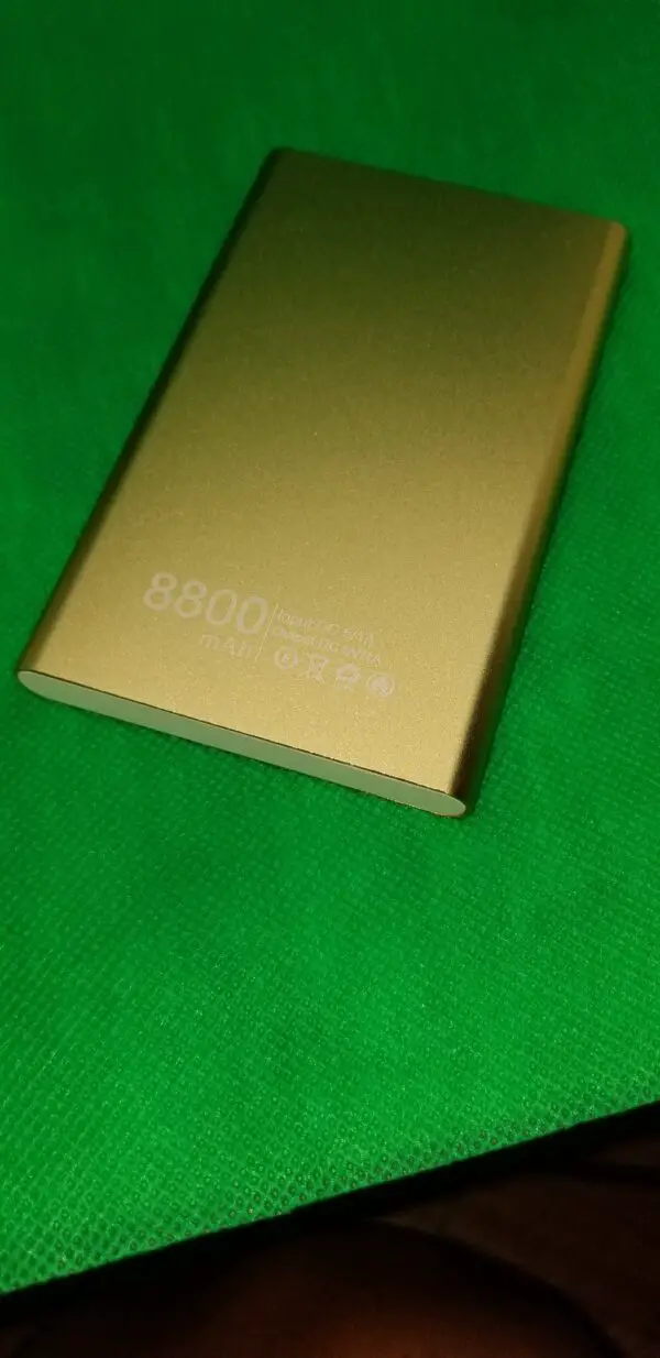 Ultra Slim 8800 MAH Portable Power Bank - Image 6