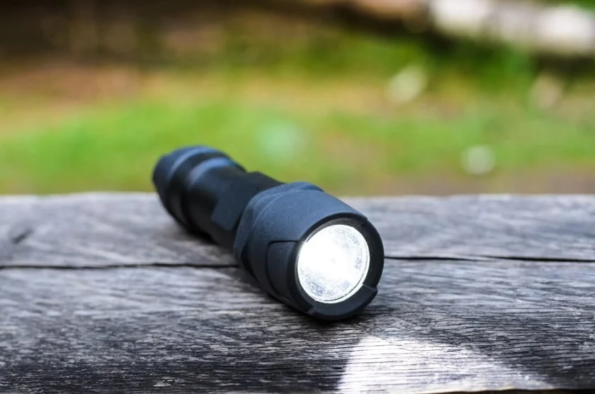 Best Flashlights for Survival: Comprehensive Review and Buying Guide